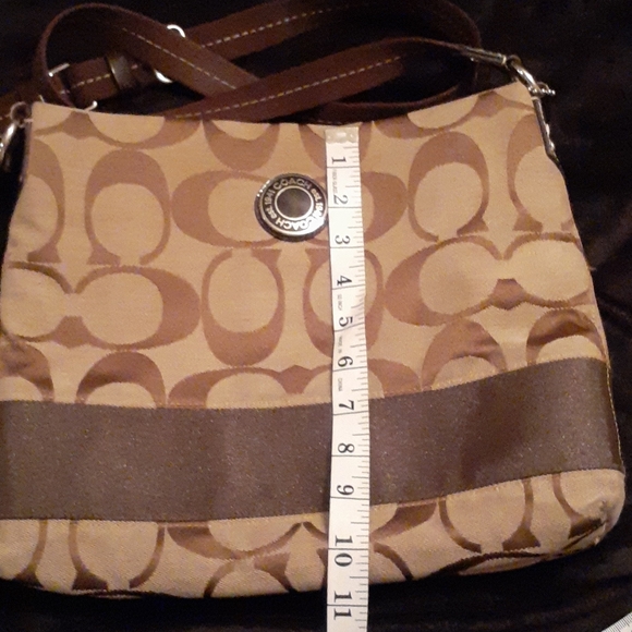 Coach Purse - Picture 4 of 7